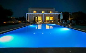 Villa Boviana With Private Swimming Pool