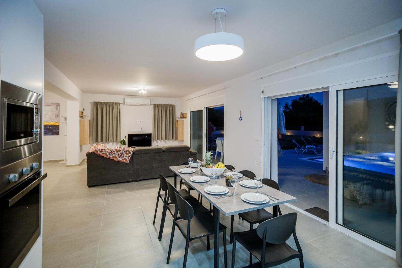 Villa Boviana With Private Swimming Pool Agios Sostis  Εξωτερικό φωτογραφία